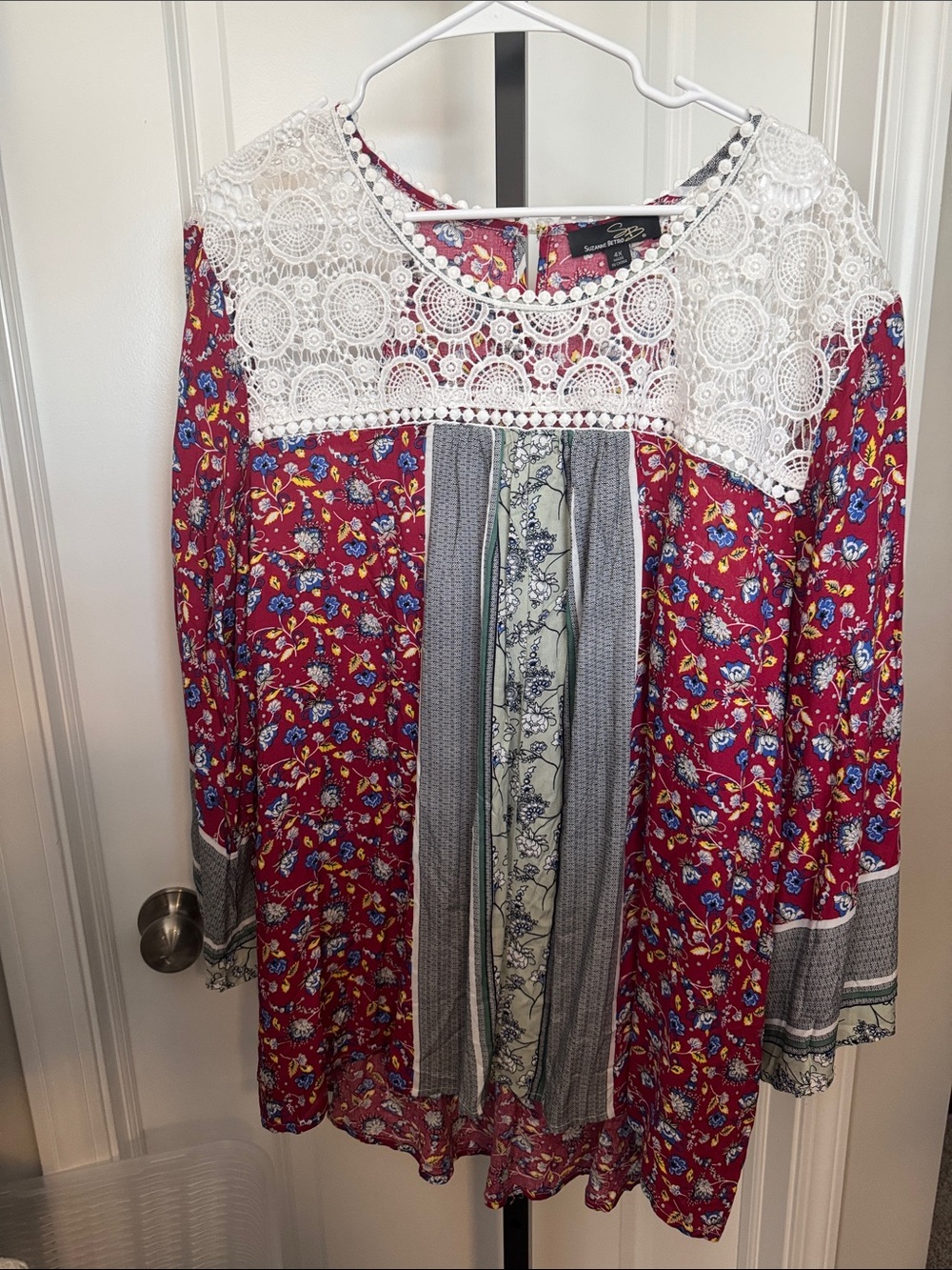 Suzanne Betro White Crochet Yoke Floral Top in Berry